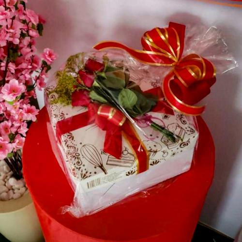 Cesta de Café da Manhã Na Caixa