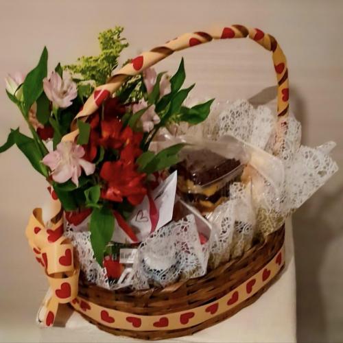 Cesta de Café da Manhã Luxo