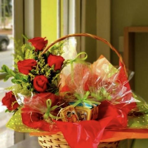 Cesta de Café da Manhã Refinada