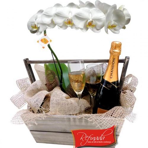 Cesta de Presente Espumante e Orquídea